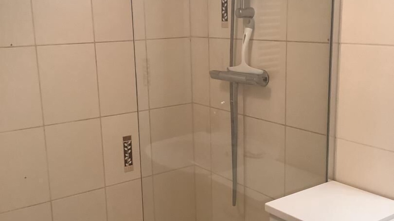 Photo of Bathroom in Puilly-et-Charbeaux