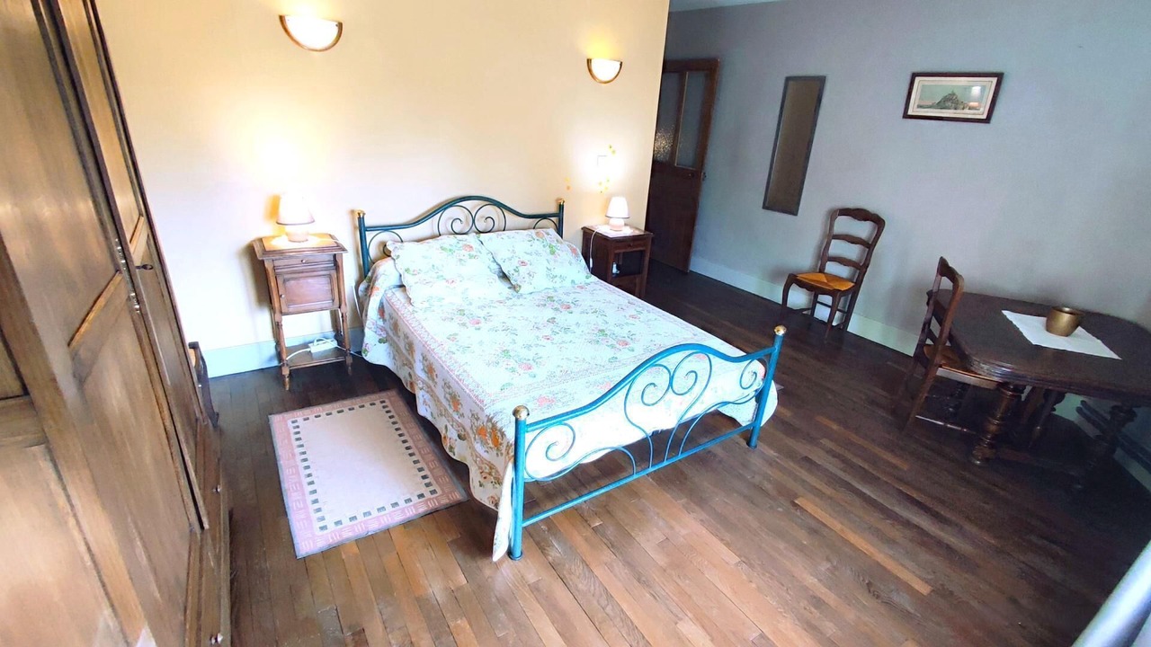 Photo of Bedroom in Puilly-et-Charbeaux