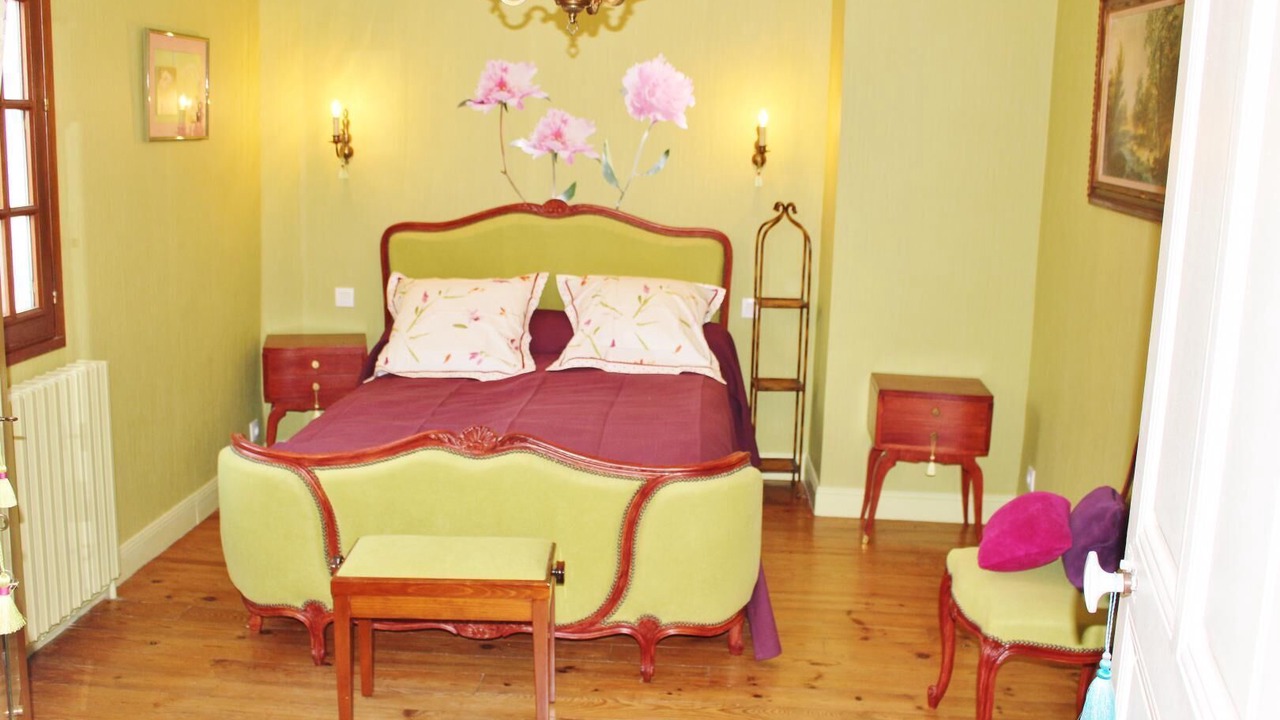 Photo of Bedroom in Seuil