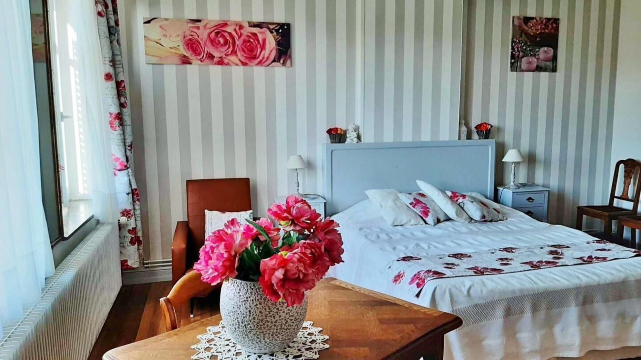 Photo of Bedroom in Saint-Aignan