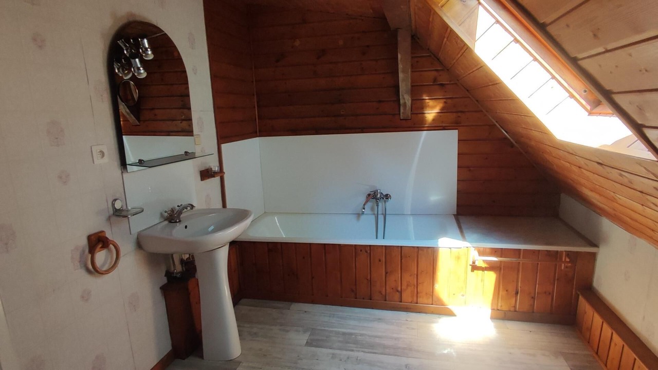 Photo of Bathroom in Brognon