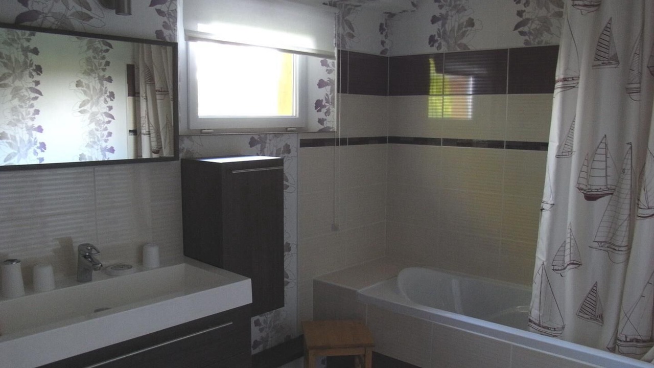 Photo of Bathroom in Rocroi