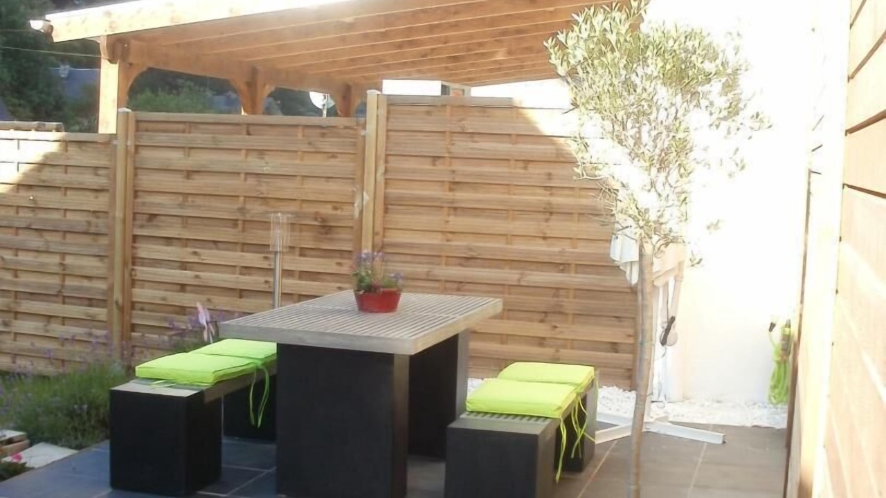 Photo of Outdoor in Sedan