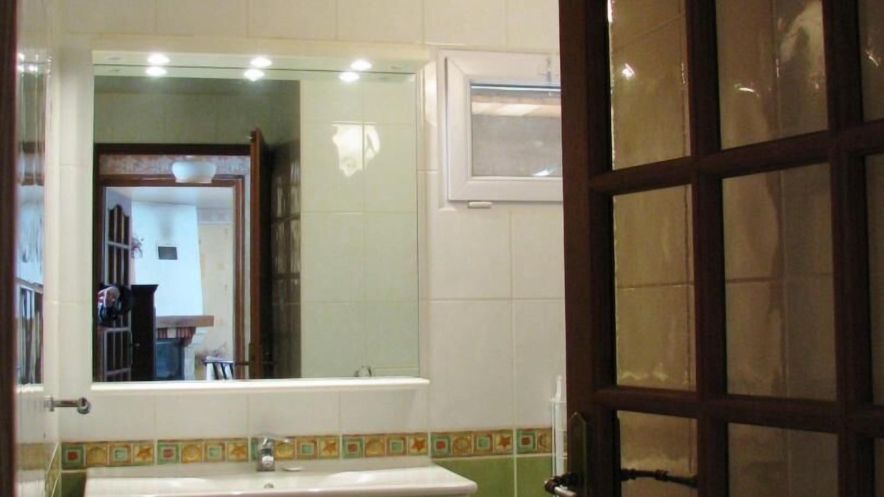 Photo of Bathroom in Malandry
