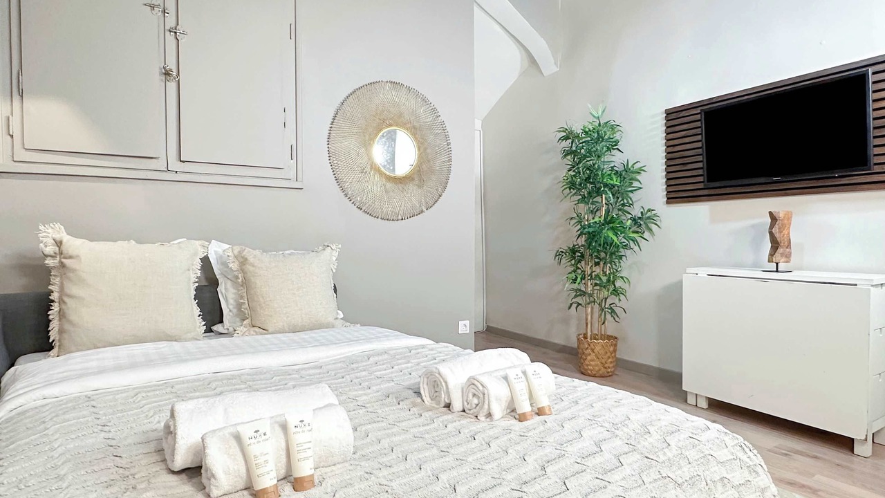 Photo of Bedroom in Saint-Merri
