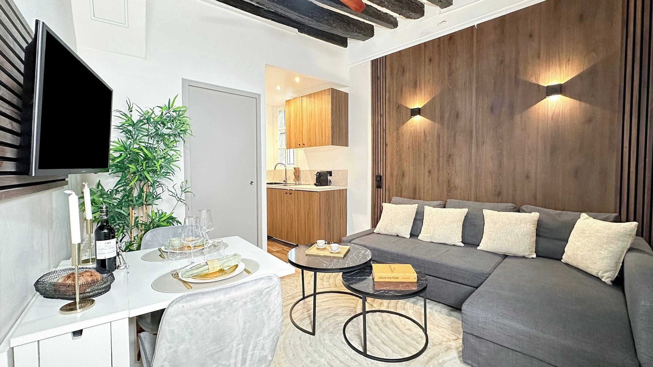 Photo of Bedroom in Saint-Merri