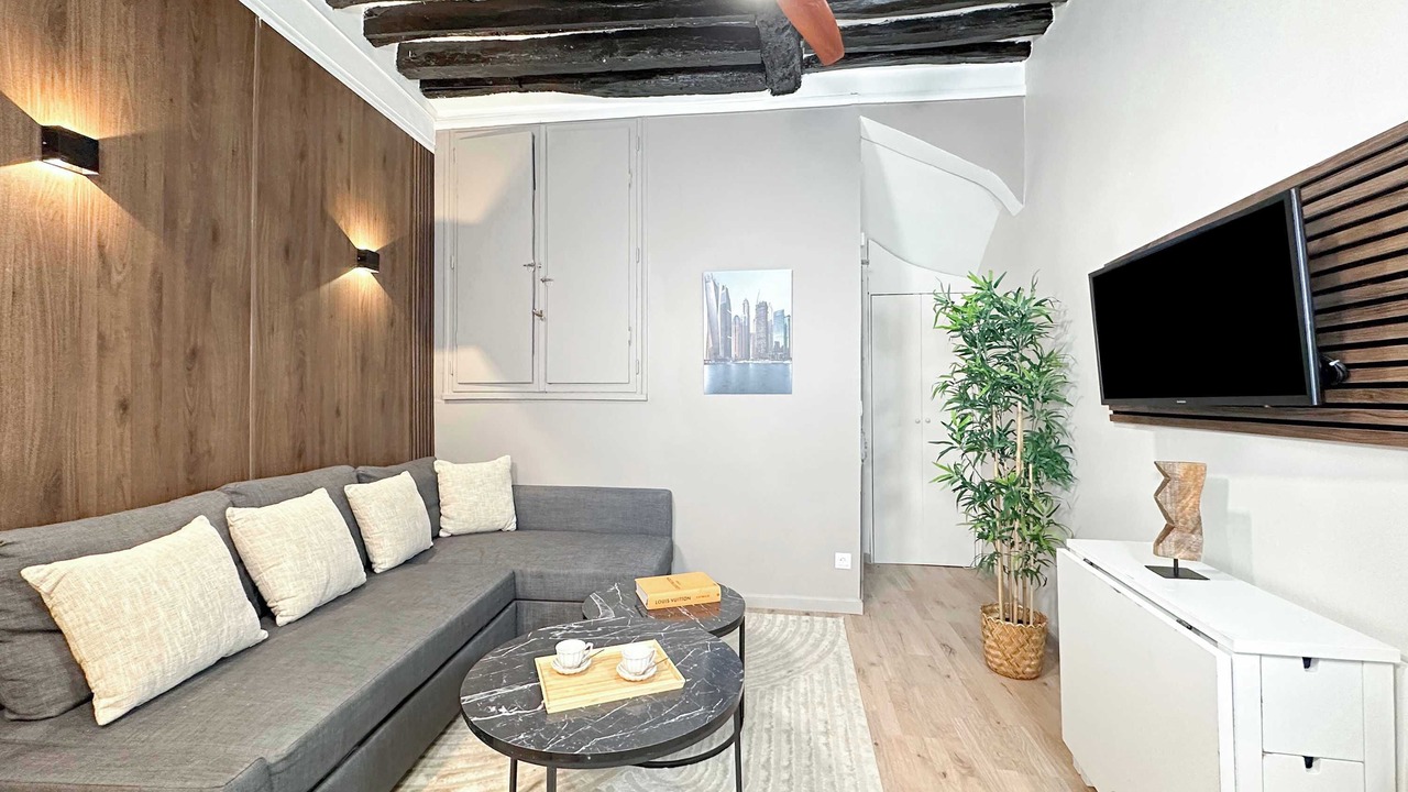 Photo of Bedroom in Saint-Merri