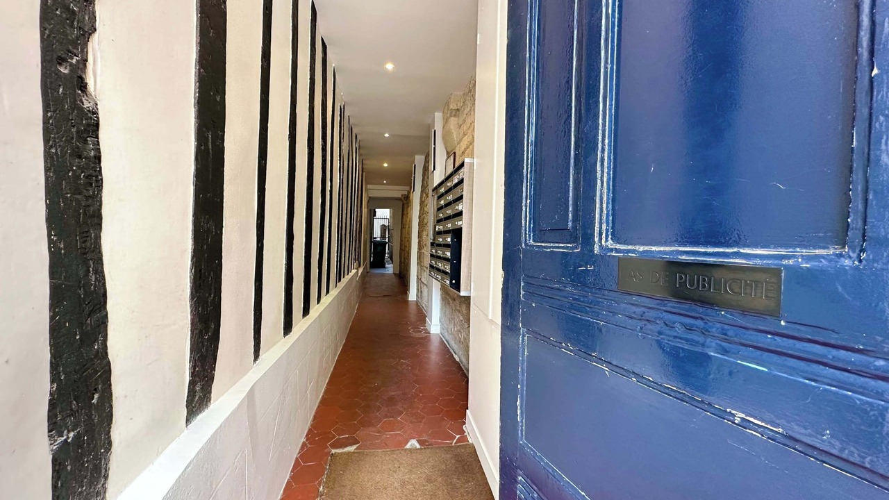 Photo of Others in Saint-Merri