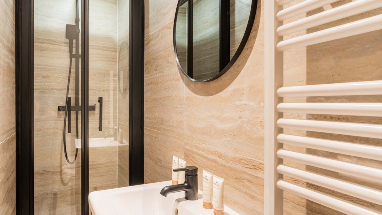 Photo of Bathroom in Plaisance