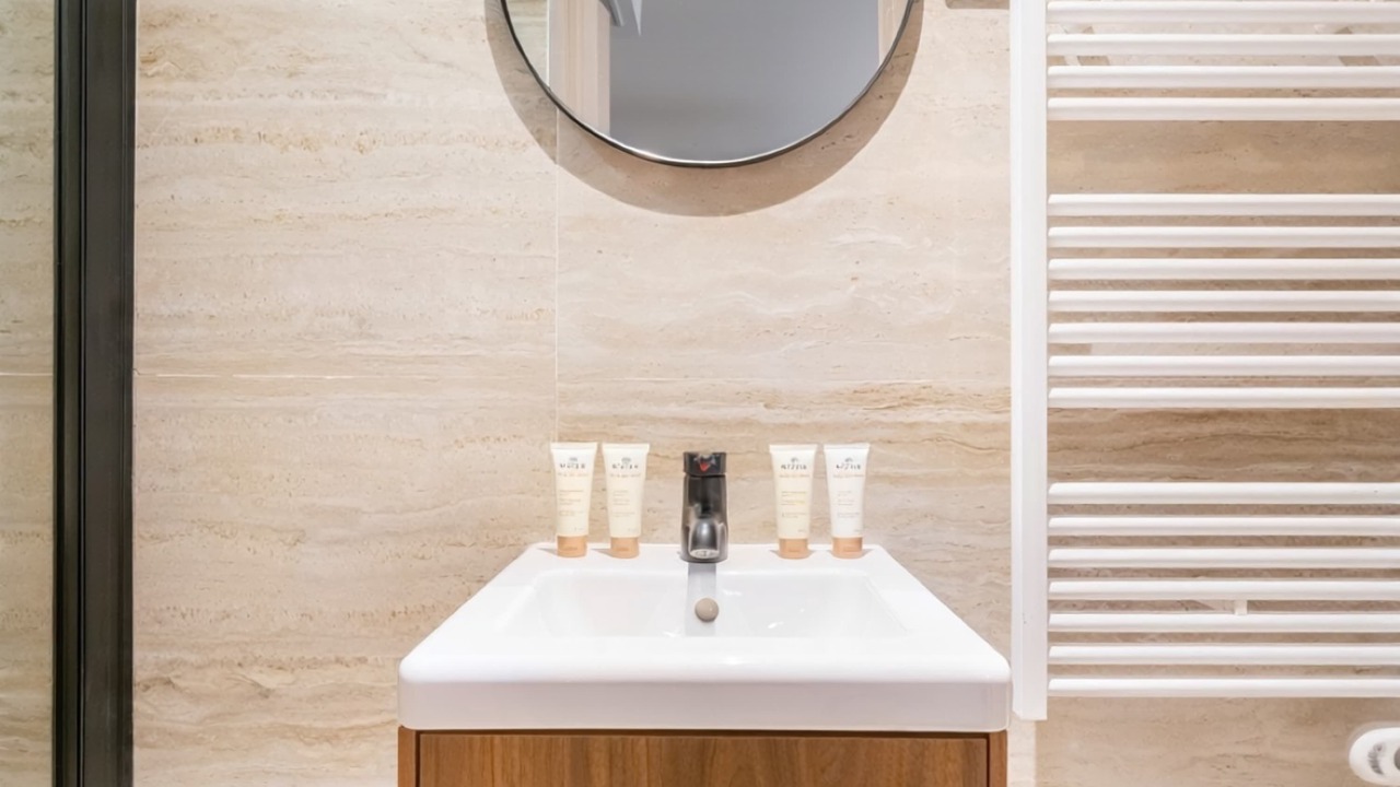Photo of Bathroom in Plaisance