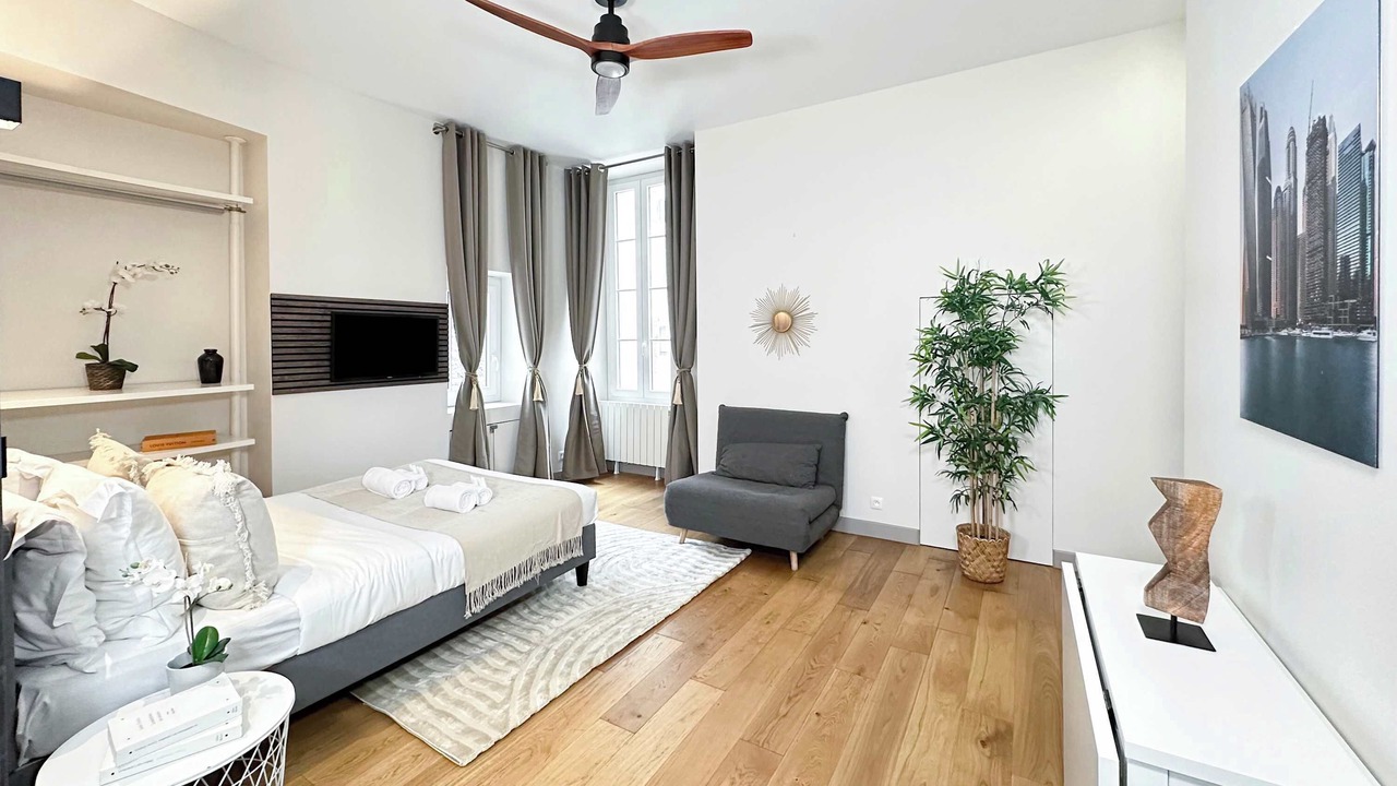 Photo of Bedroom in Saint-Thomas-d'Aquin