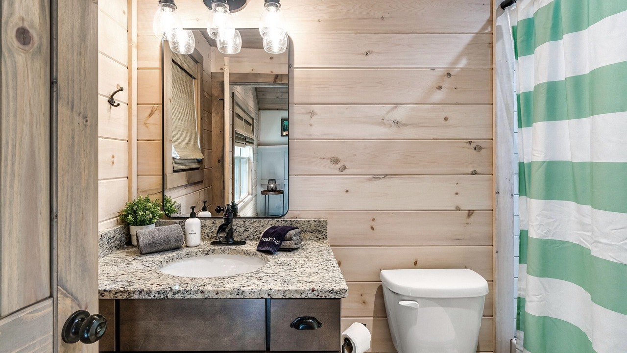 Photo of Bathroom in Sevierville