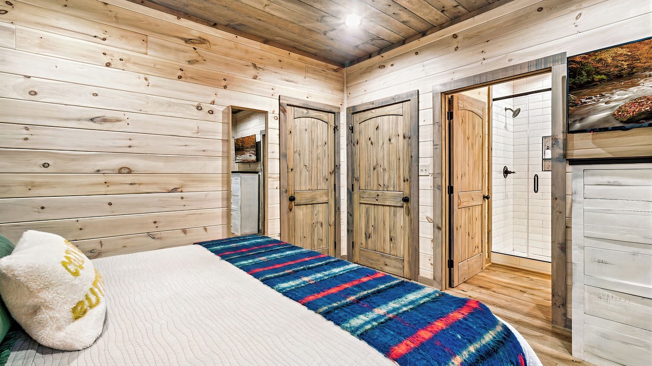 Photo of Bedroom in Sevierville