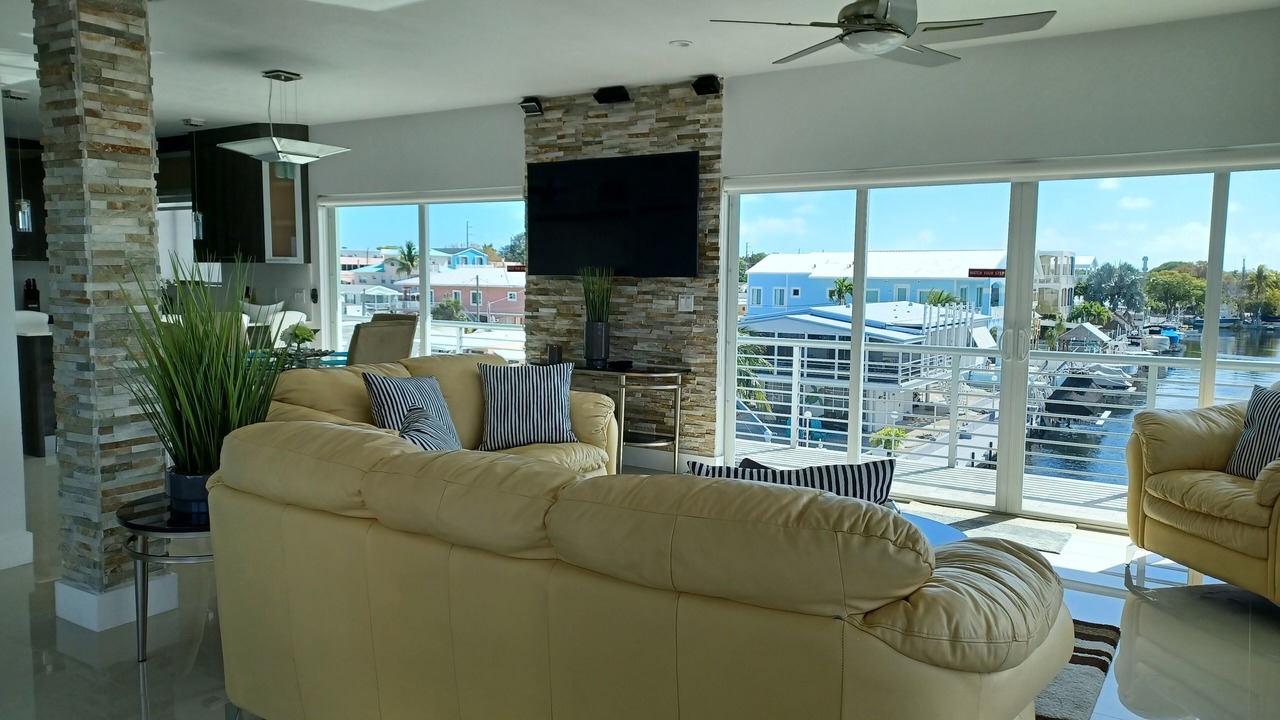 Photo of Livingroom in Anglers Park