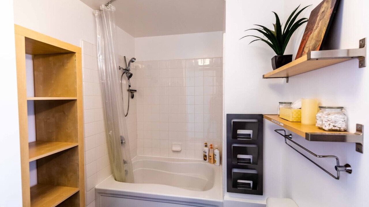 Photo of Bathroom in Marina District