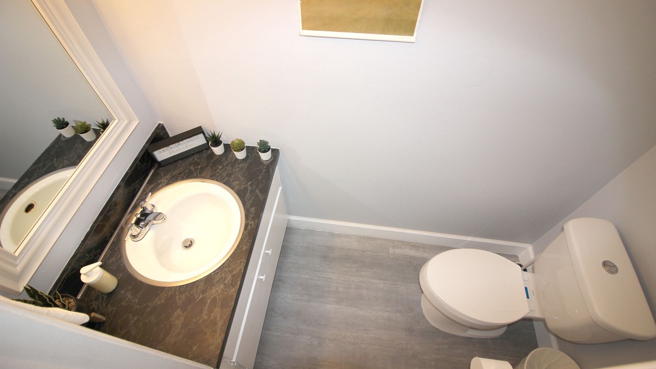 Photo of Bathroom in Croissant Park