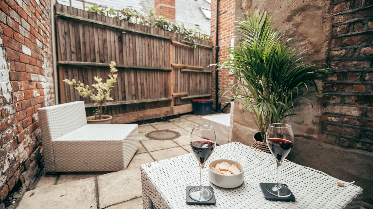 Photo of Patio Balcony in Canterbury