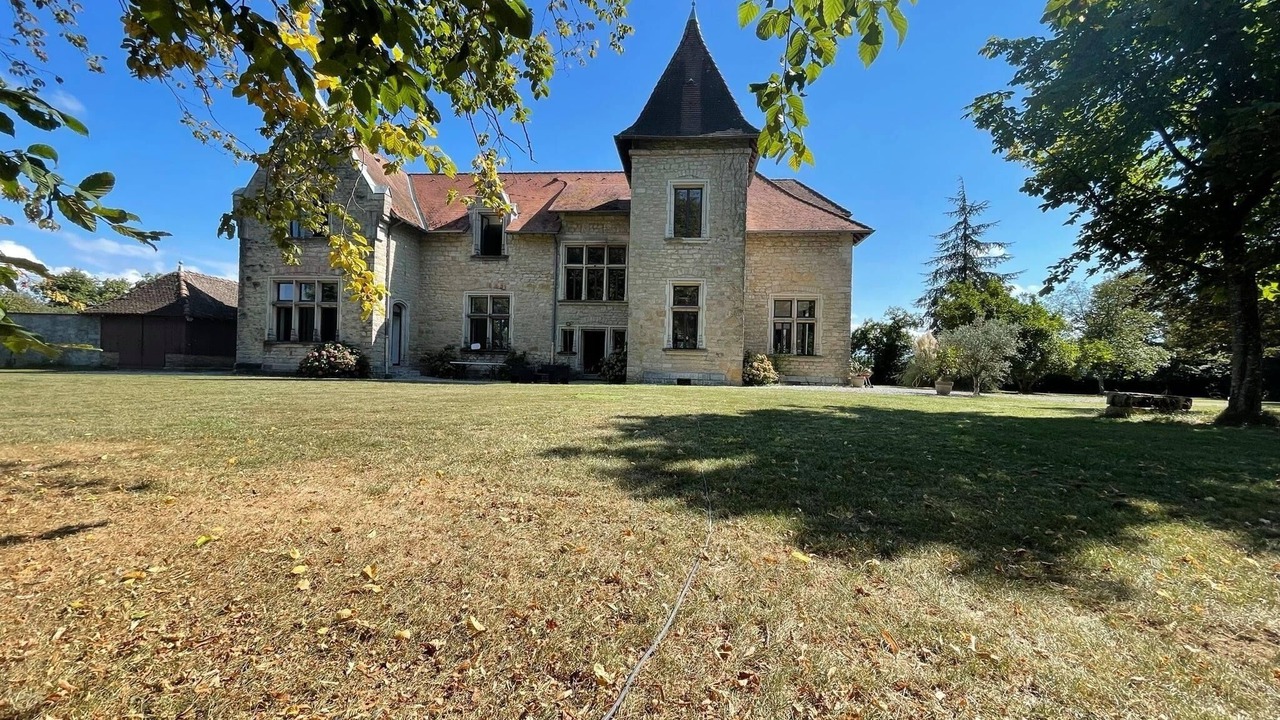 Photo of Outdoor in Saint-Clair-de-la-Tour