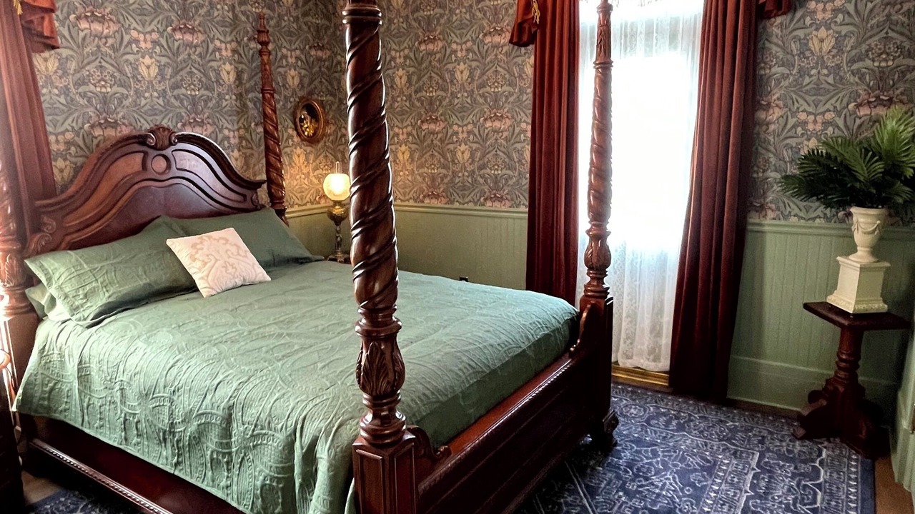Photo of Bedroom in Fort Madison