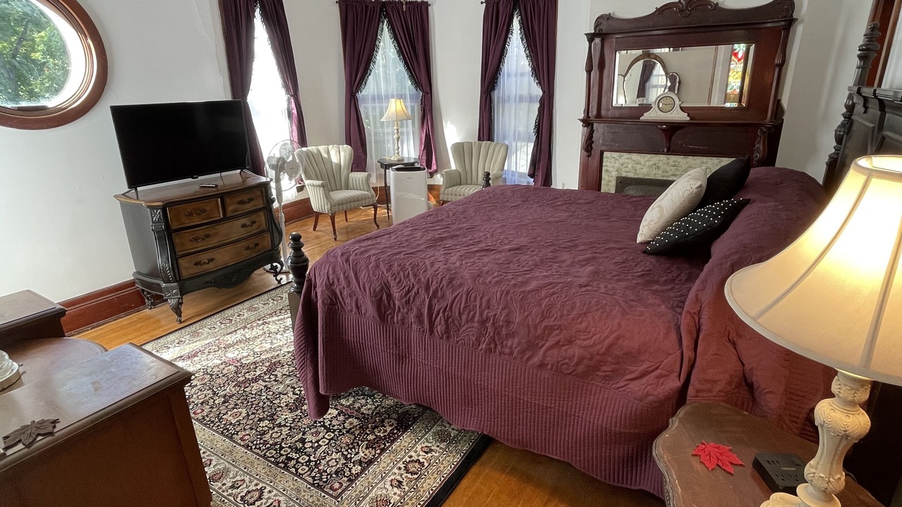 Photo of Bedroom in Fort Madison