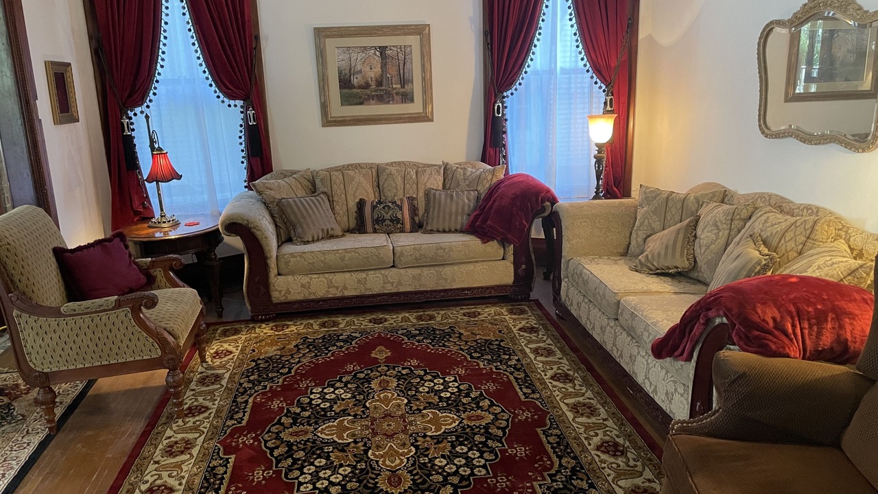 Photo of Livingroom in Fort Madison