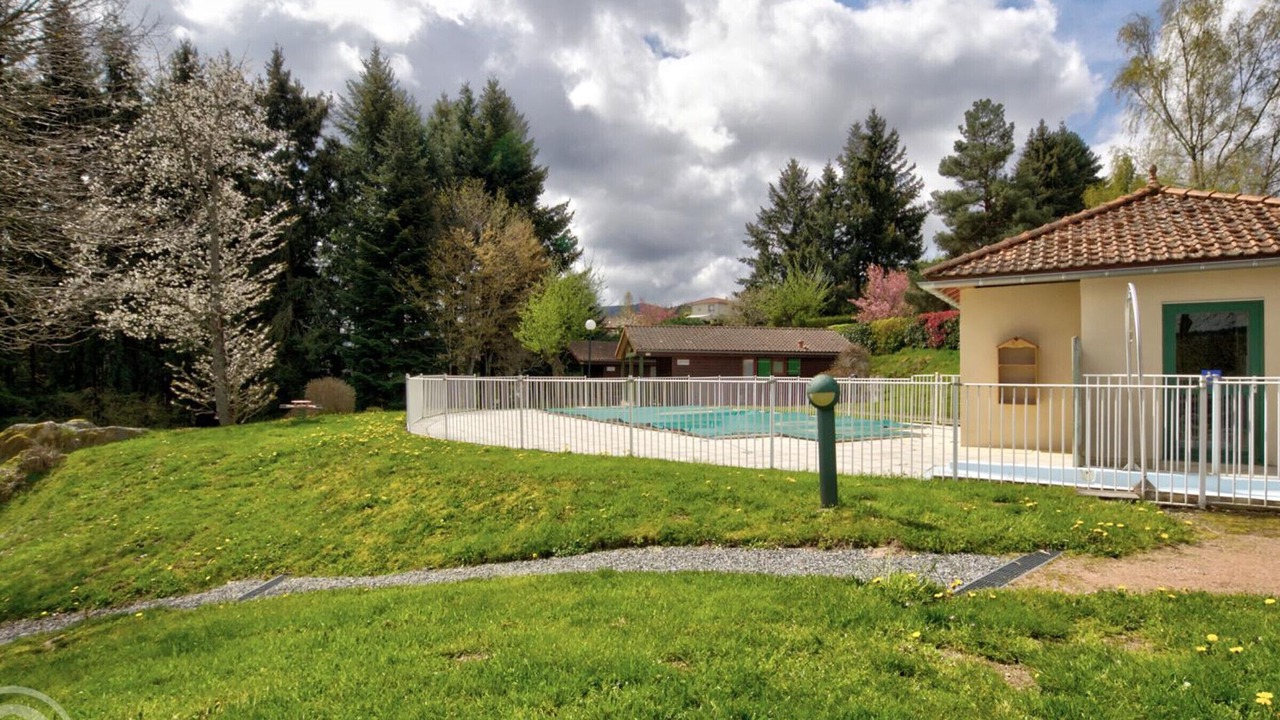 Photo of Outdoor in Les Noes