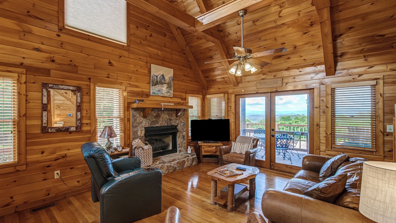Photo of Livingroom in My Mountain
