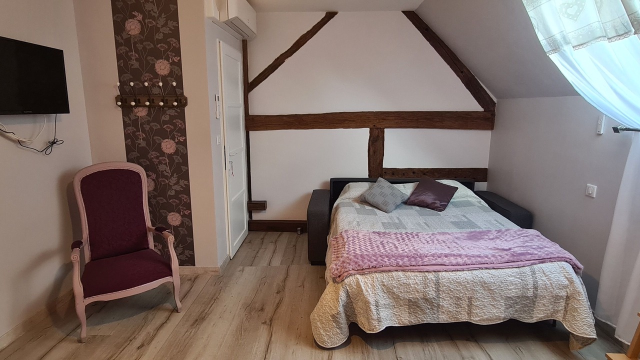 Photo of Bedroom in Mervans