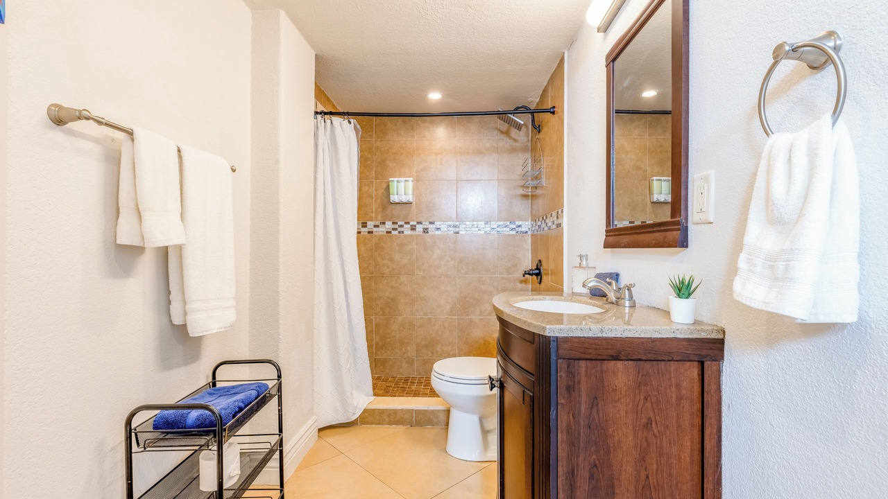 Photo of Bathroom in Galt Mile