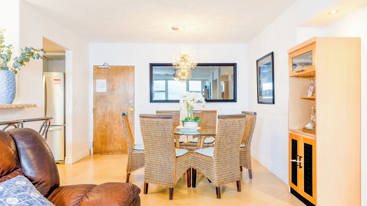 Photo of Others in Galt Mile