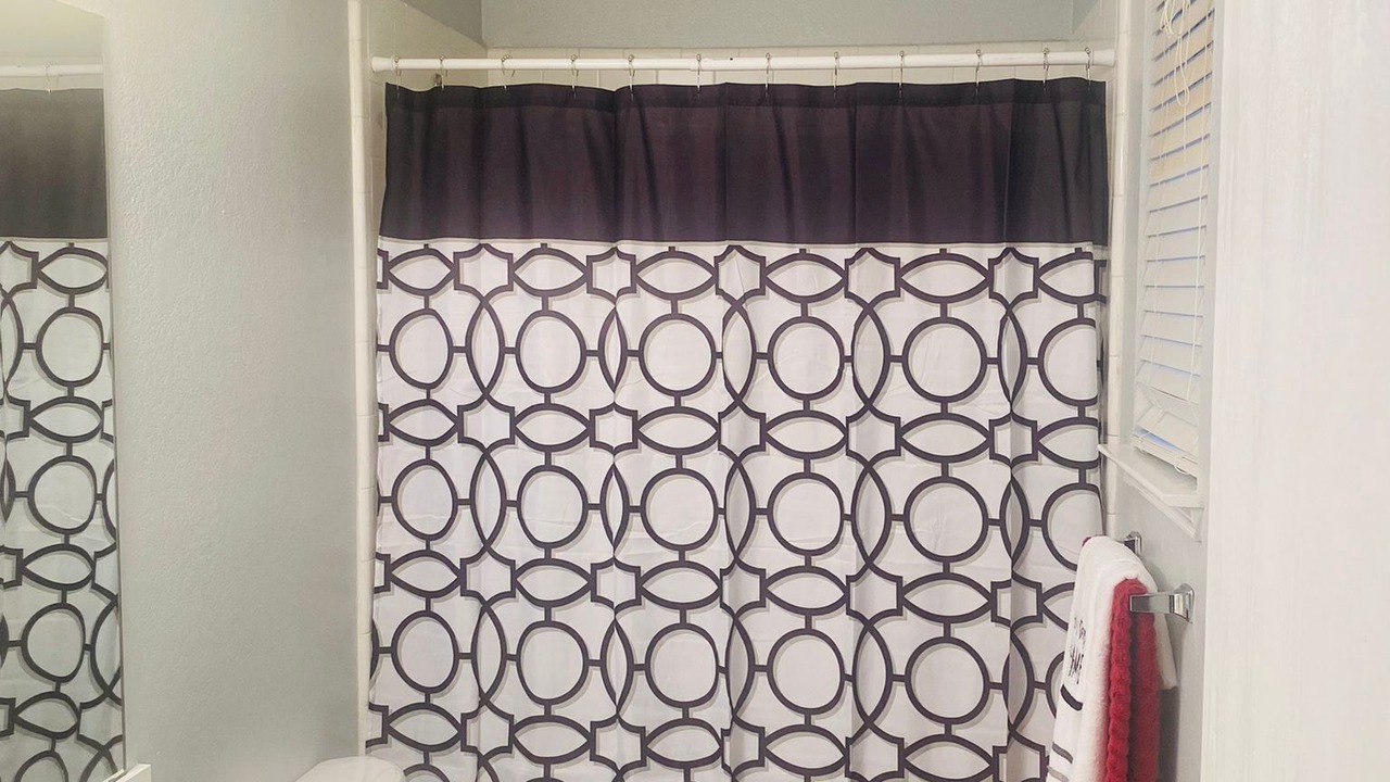 Photo of Bathroom in Glenn Heights