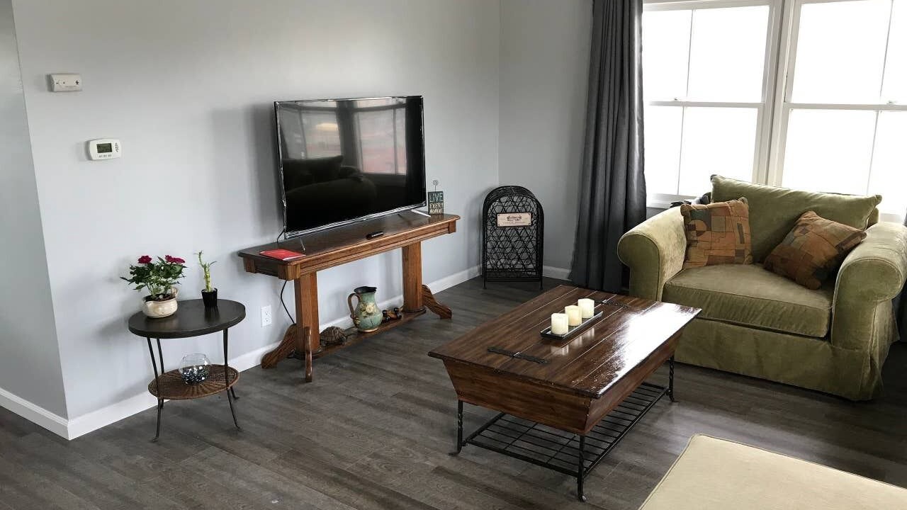 Photo of Livingroom in Circle Area