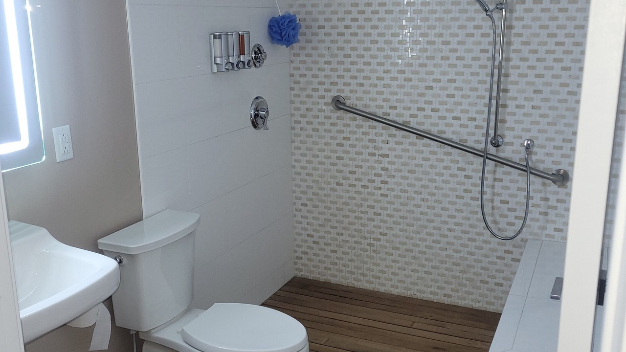 Photo of Bathroom in Meredith Woods