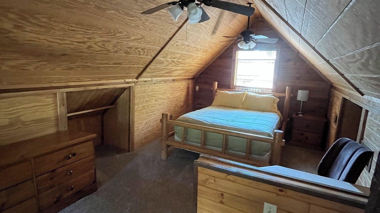Photo of Bedroom in Montgomery