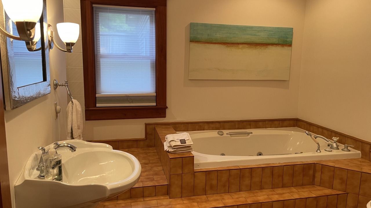 Photo of Bathroom in Addison