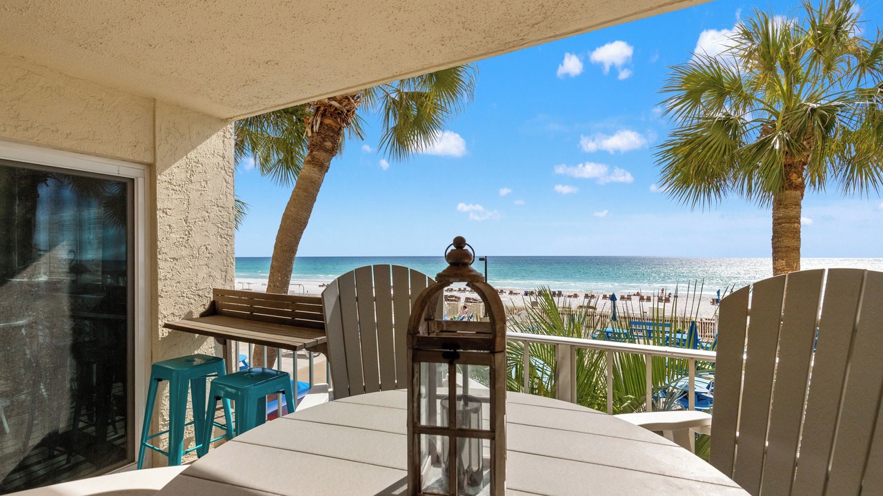Photo of Patio Balcony in Biltmore Beach