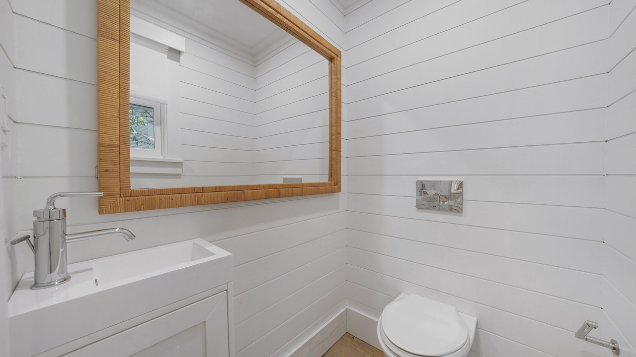 Photo of Bathroom in Seaside