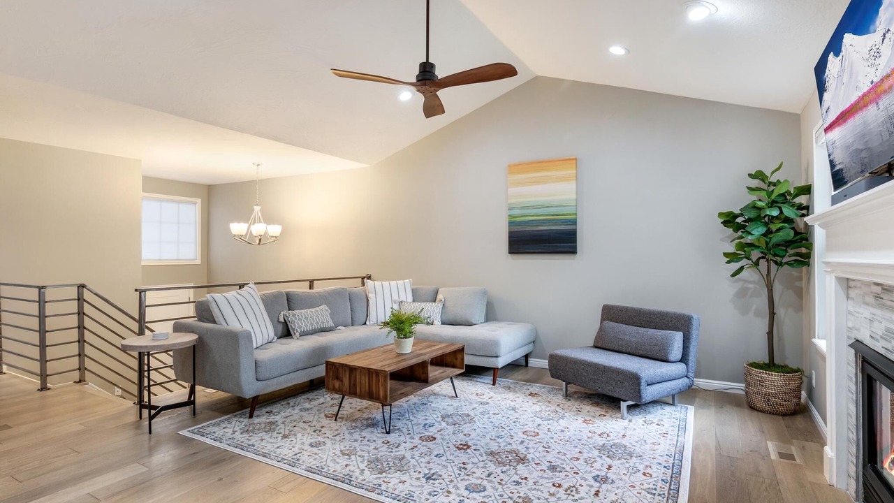 Photo of Livingroom in Holladay