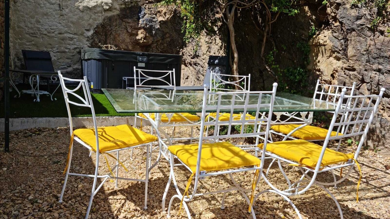 Photo of Outdoor in Villeneuve-dʼAllier