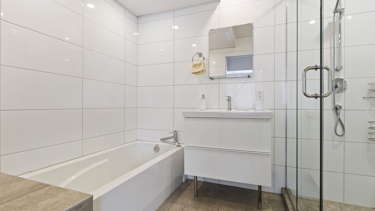 Photo of Bathroom in Plateau Mont Royal