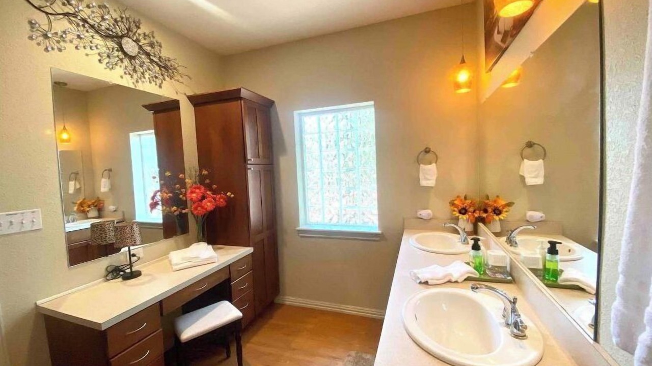 Photo of Bathroom in Trinity