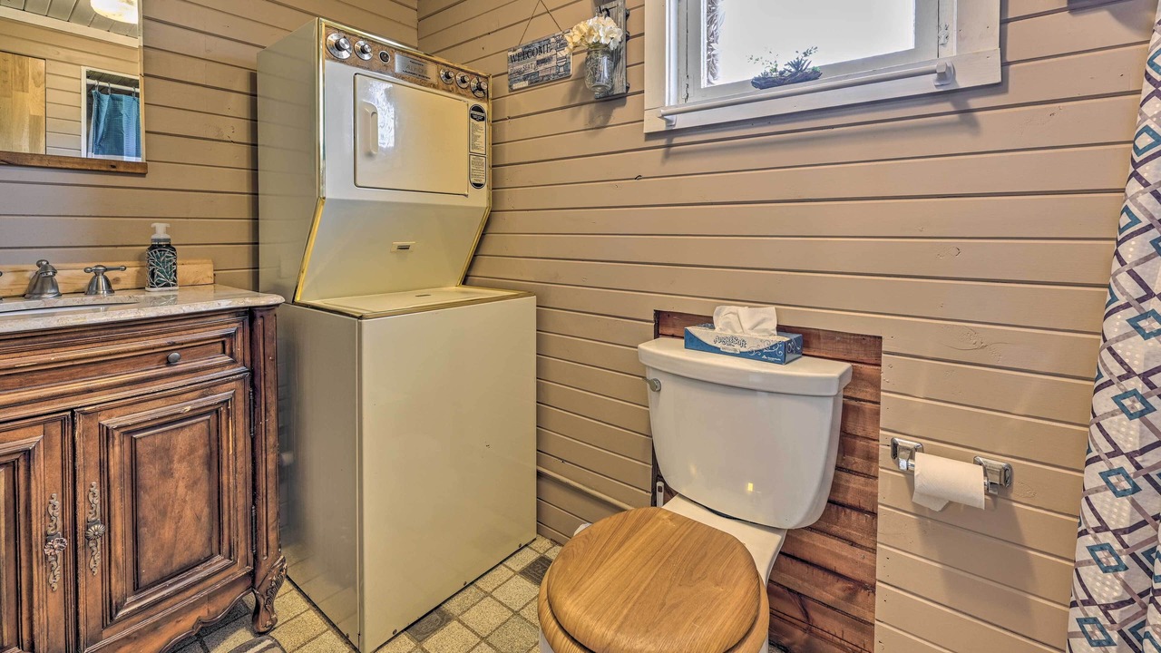 Photo of Bathroom in Friendship
