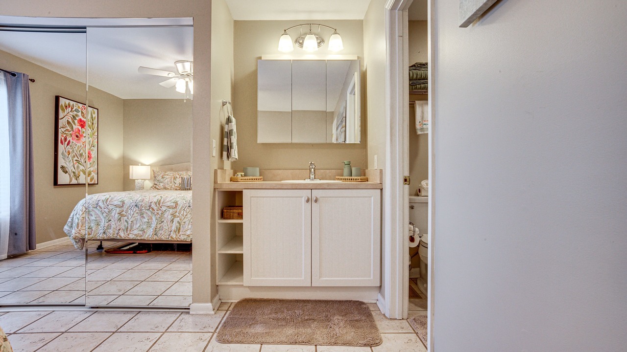 Photo of Bedroom in Oceanmarsh Subdivision
