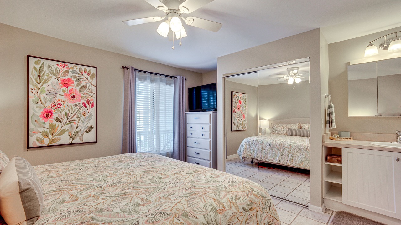 Photo of Bedroom in Oceanmarsh Subdivision