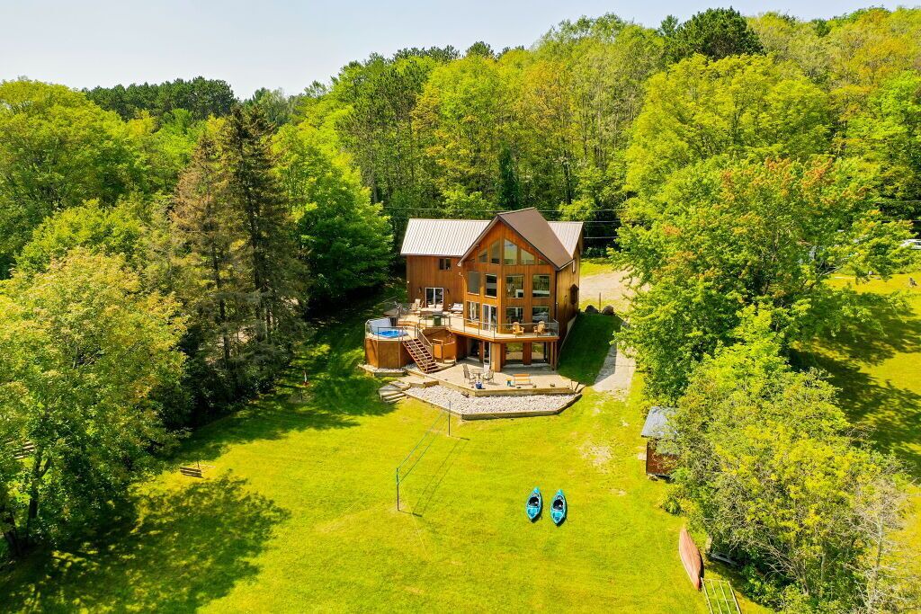 Photo of Outdoor in Lafontaine
