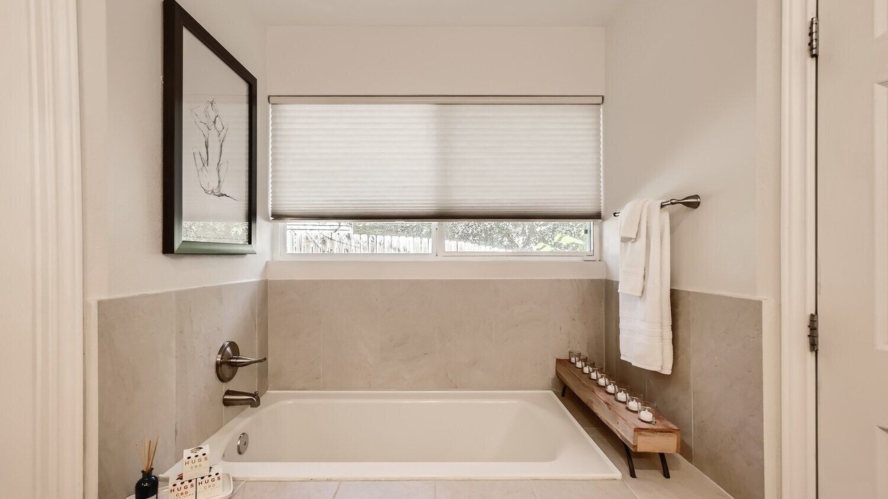 Photo of Bathroom in South Manchaca