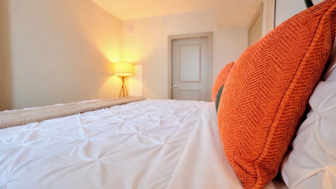 Photo of Bedroom in Crystal City