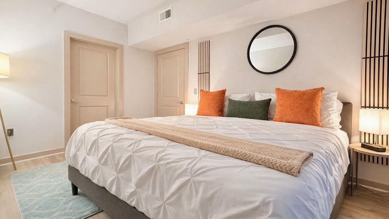 Photo of Bedroom in Crystal City