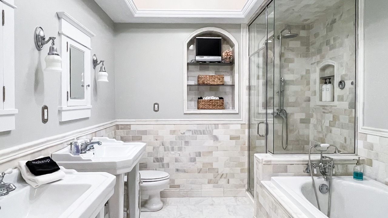 Photo of Bathroom in Washington