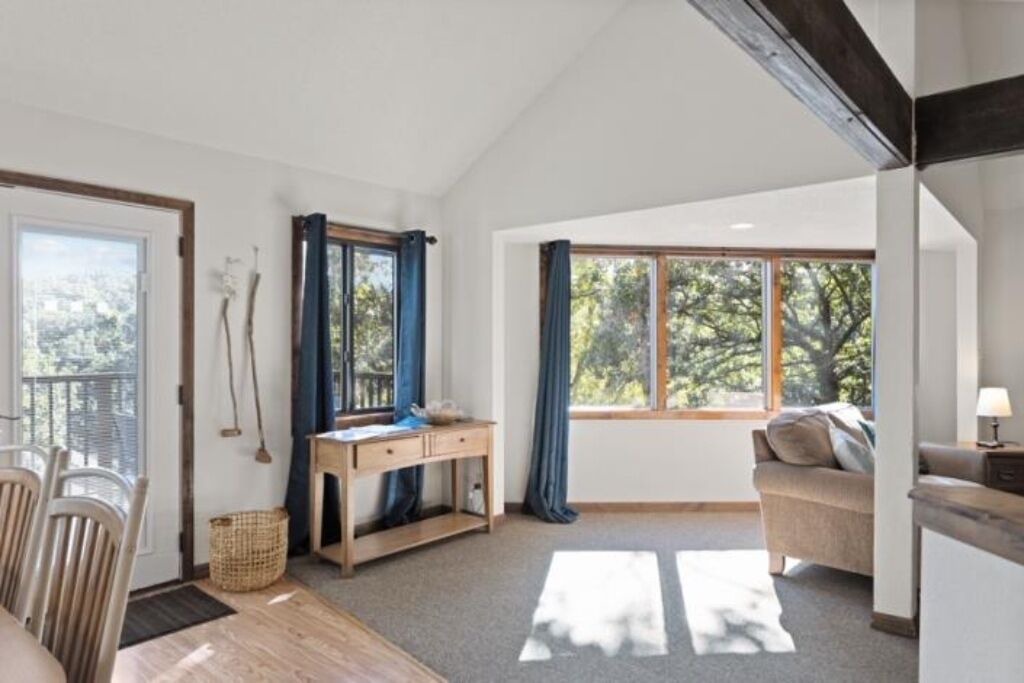 Photo of Livingroom in Osage Beach